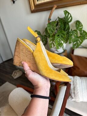Vero Cuoio Yellow Suede Wedge Slingback Heels